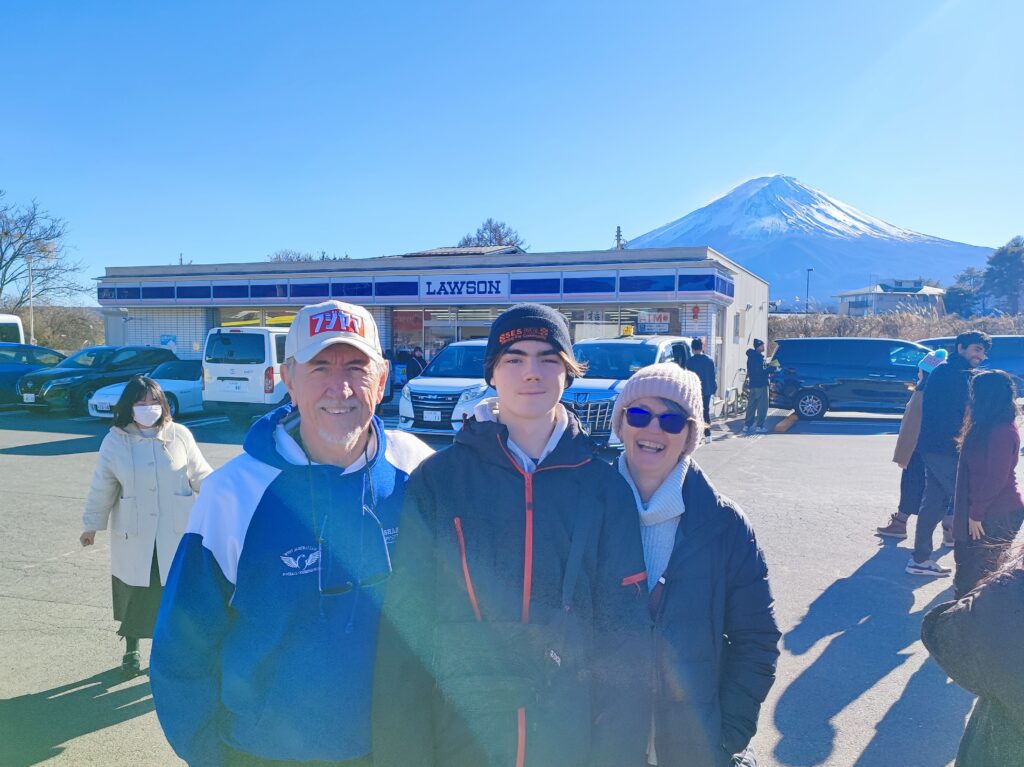 our guests at lawson kawaguchiko town hall, mt.fuji private tour, koko journey