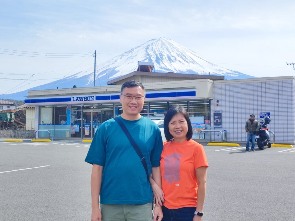 Narusawa Lawson with Mt.fuji View