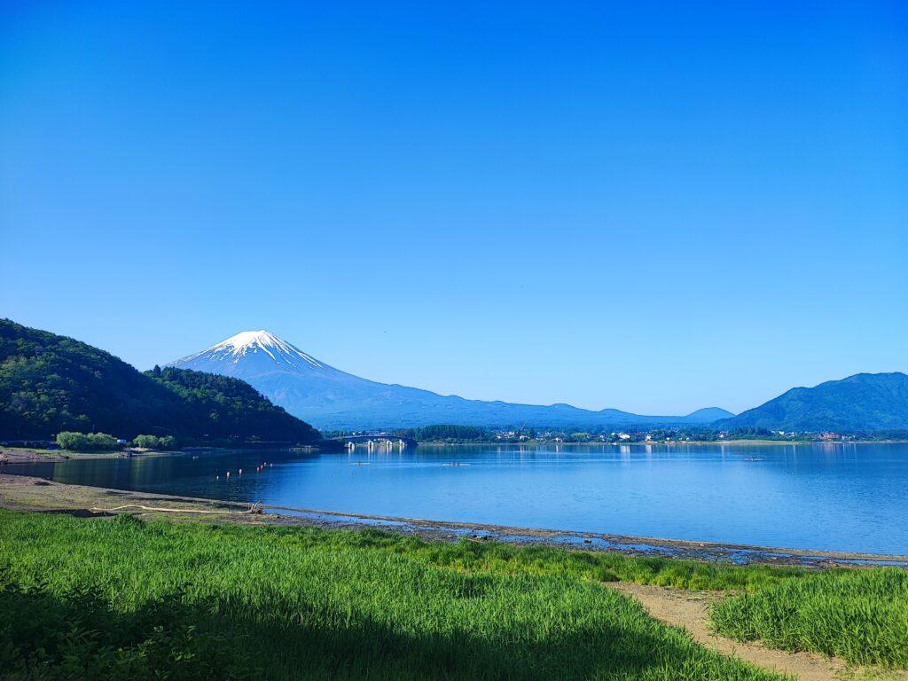 walking along mt.fuji view pathway