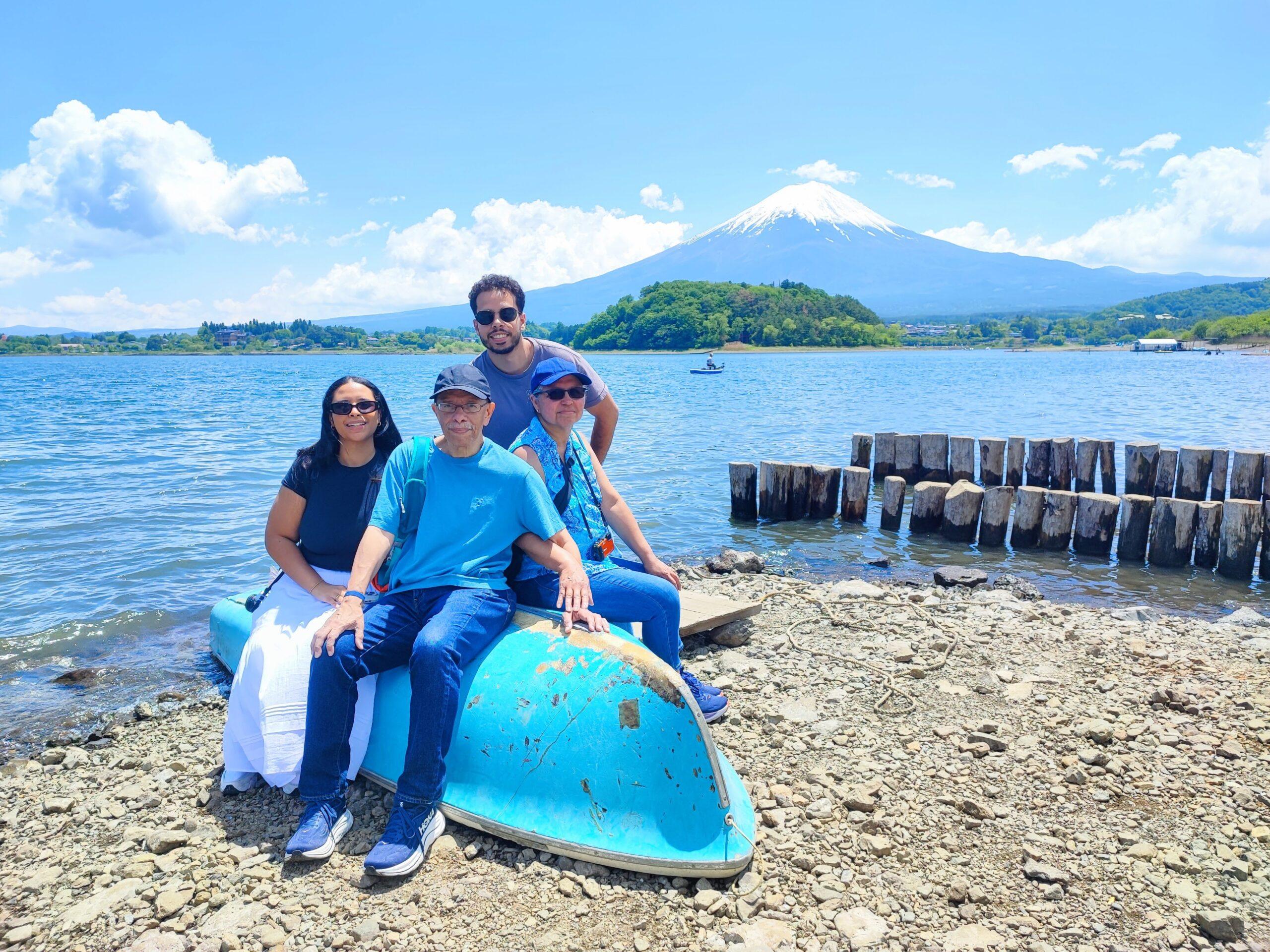 guests from new york joined koko journey private tour, lake kawaguchiko and mt.fuji